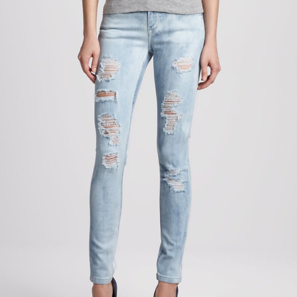 DL1961 AMANDA Distressed Jeans 28 Frenzy Destroyed